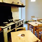 Antica Biblioteca B&B 페르모