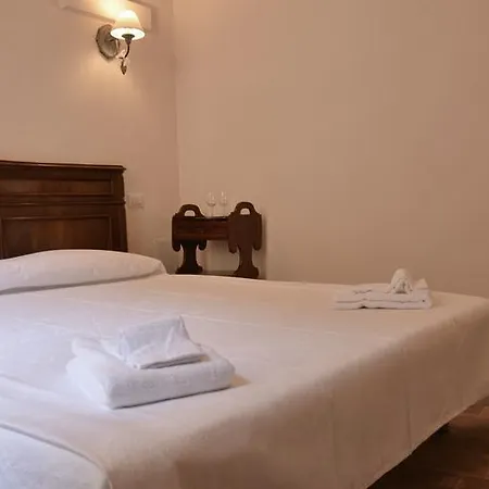 Antica Biblioteca Couette-café