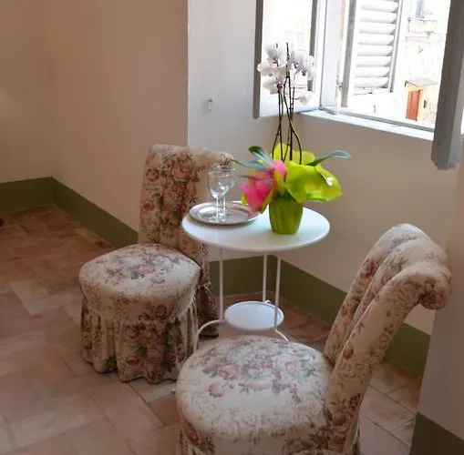 Antica Biblioteca Bed & Breakfast Fermo